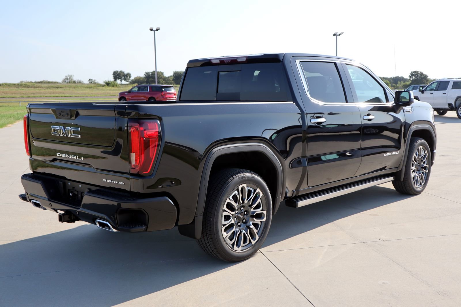 2026 Gmc Sierra 1500 Denali Ultimate photo 4