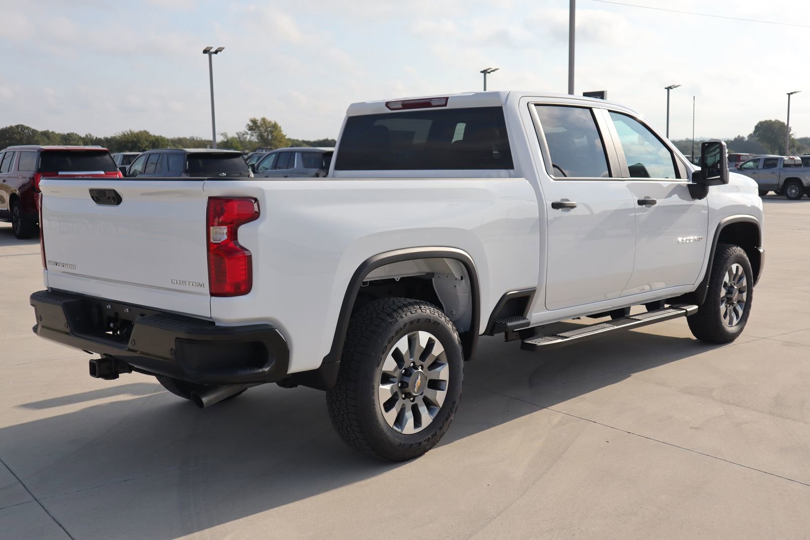 2026 Chevrolet Silverado 2500HD Custom photo 4