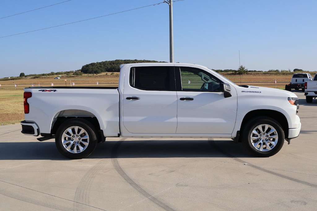 New 2026 Chevrolet Silverado 1500 Custom Truck