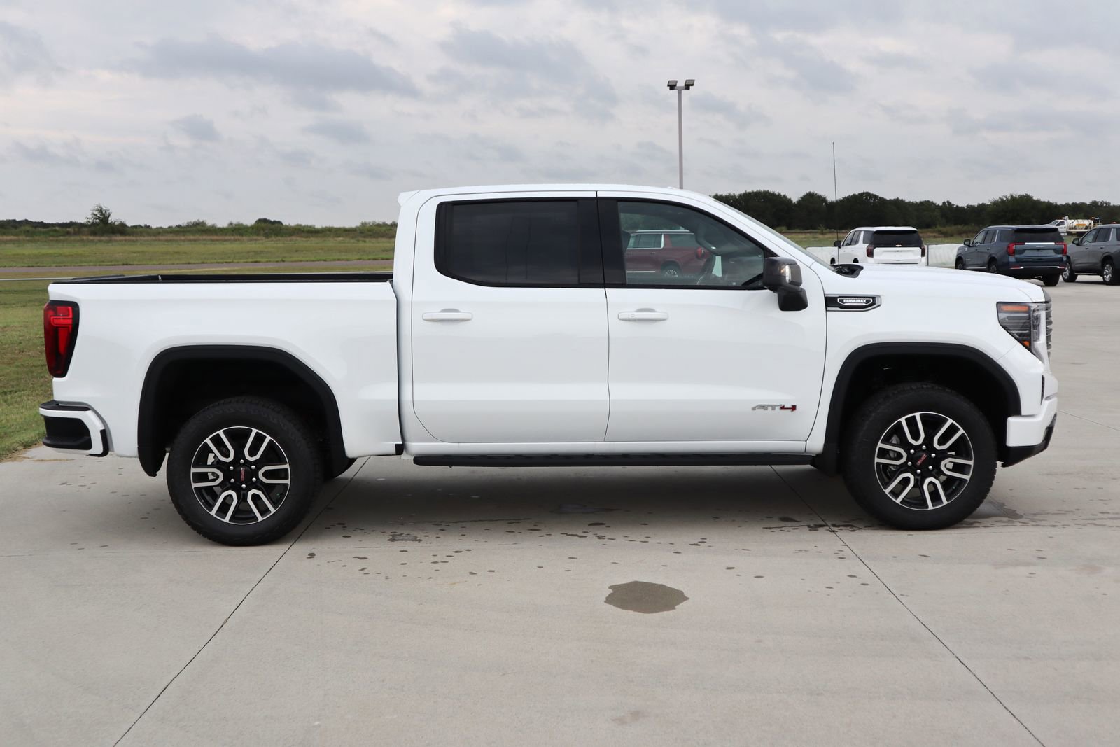 2026 Gmc Sierra 1500 AT4 photo 3