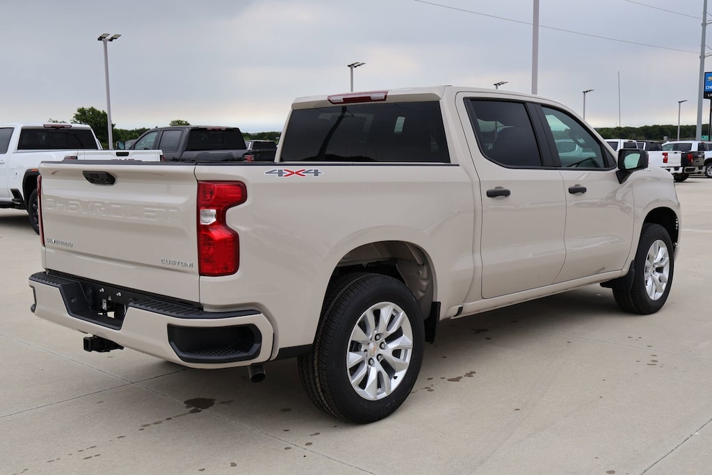 New 2026 Chevrolet Silverado 1500 Custom Truck