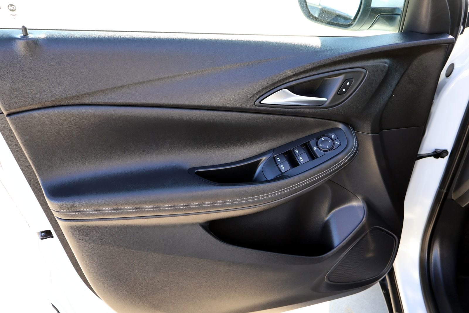 2025 Buick Encore GX Preferred - Photo 14