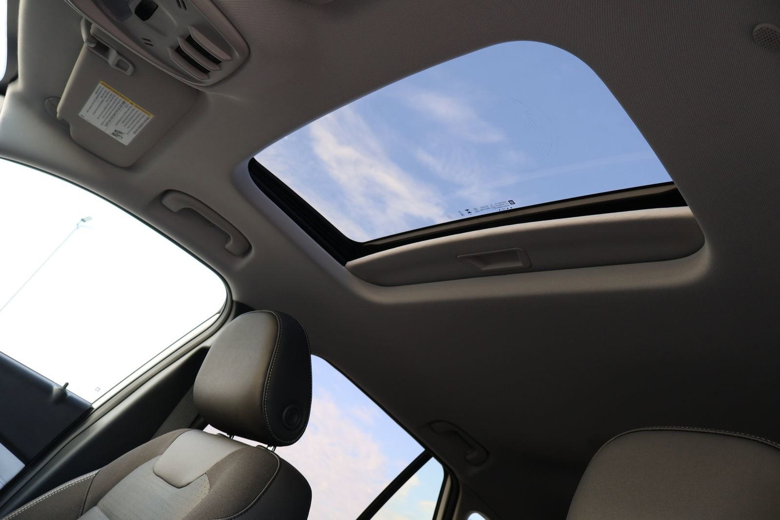 2026 Chevrolet Trax LT - Photo 11