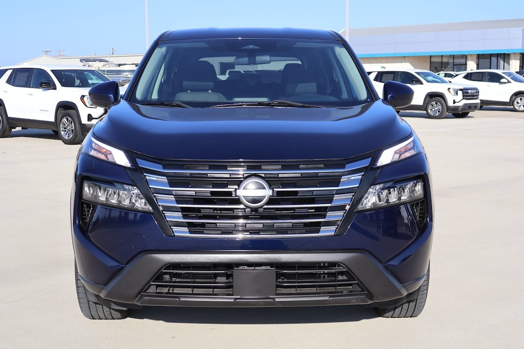 Used 2024 Nissan Rogue SV