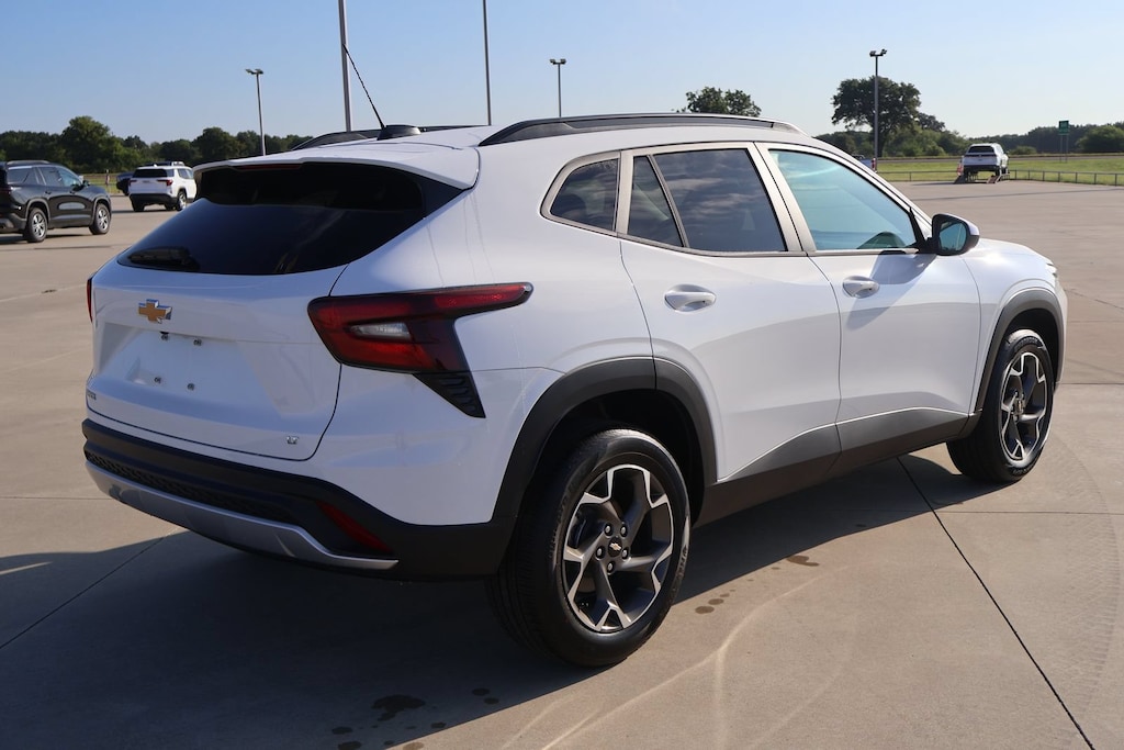 New 2026 Chevrolet Trax LT SUV