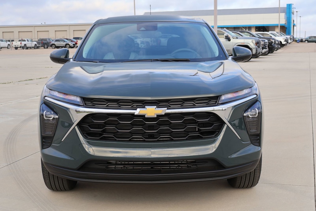 New 2026 Chevrolet Trax LS SUV