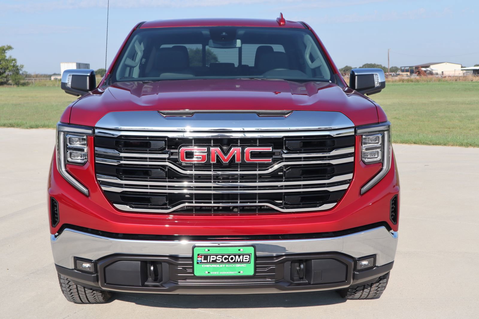 2026 Gmc Sierra 1500 SLT photo 2