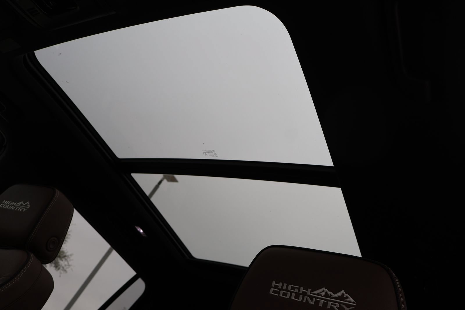 2026 Chevrolet Suburban High Country - Photo 12