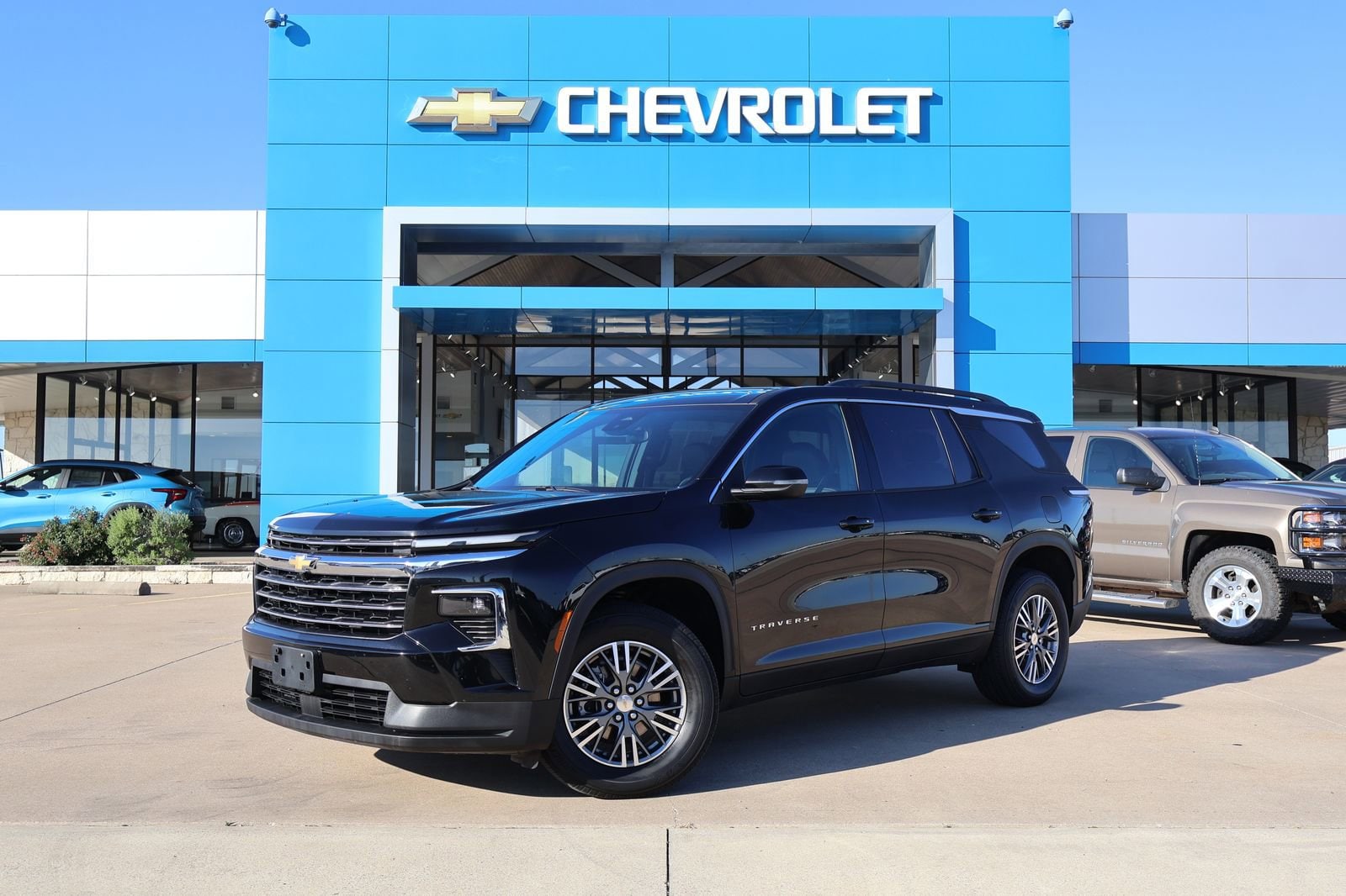 2026 Chevrolet Traverse FWD LT's photo