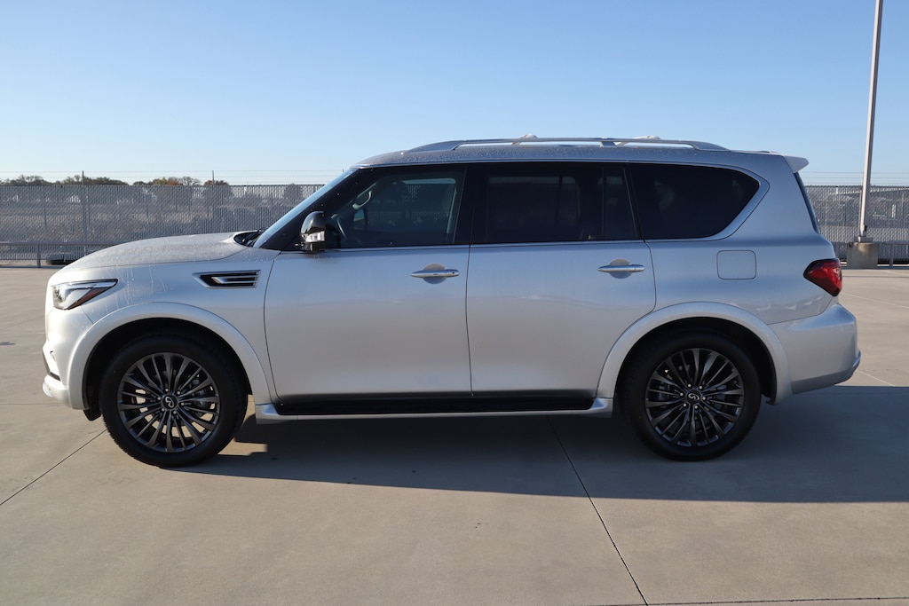 Used 2022 INFINITI QX80 Premium Select SUV