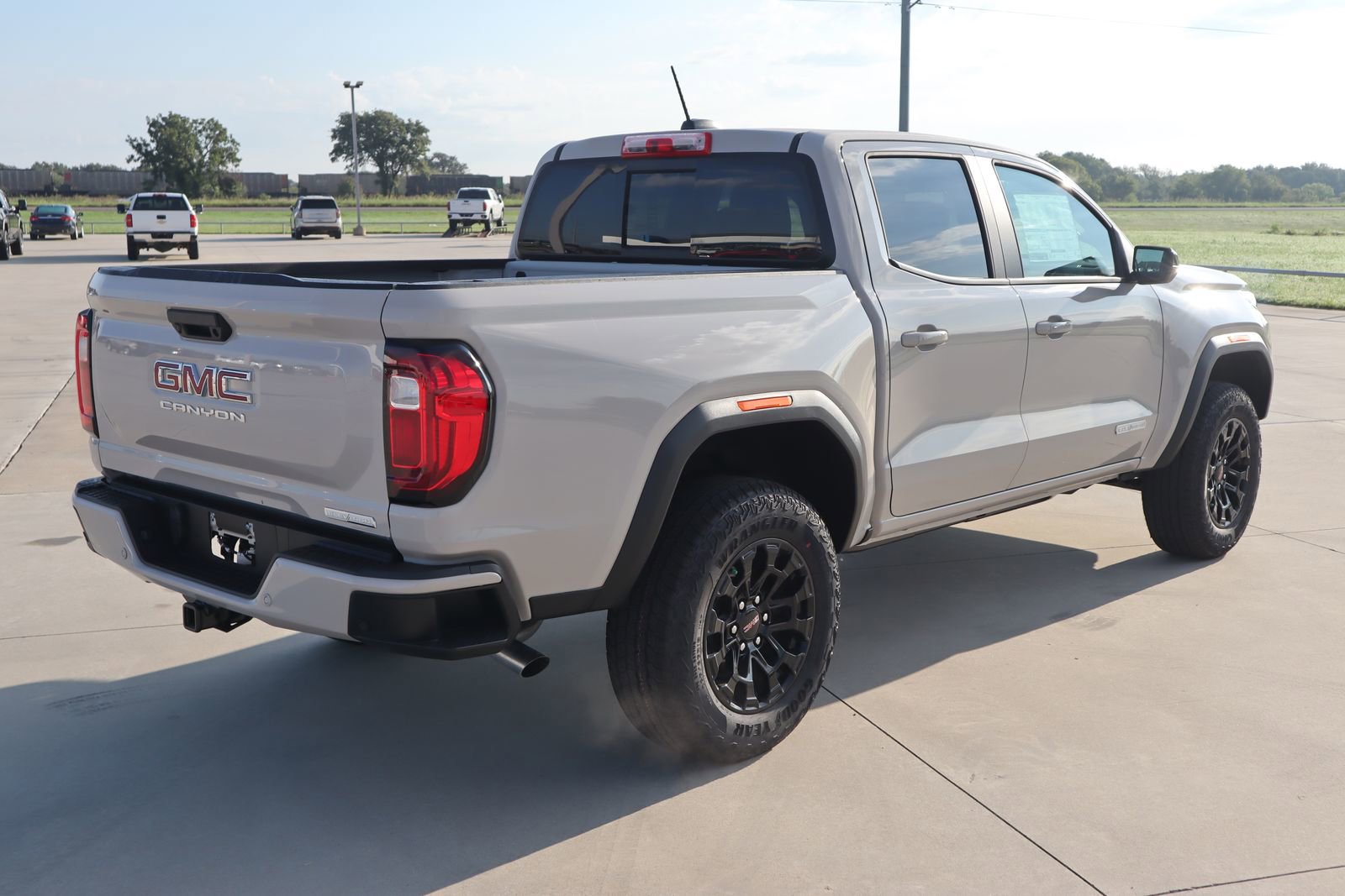 2026 Gmc Canyon Elevation photo 4