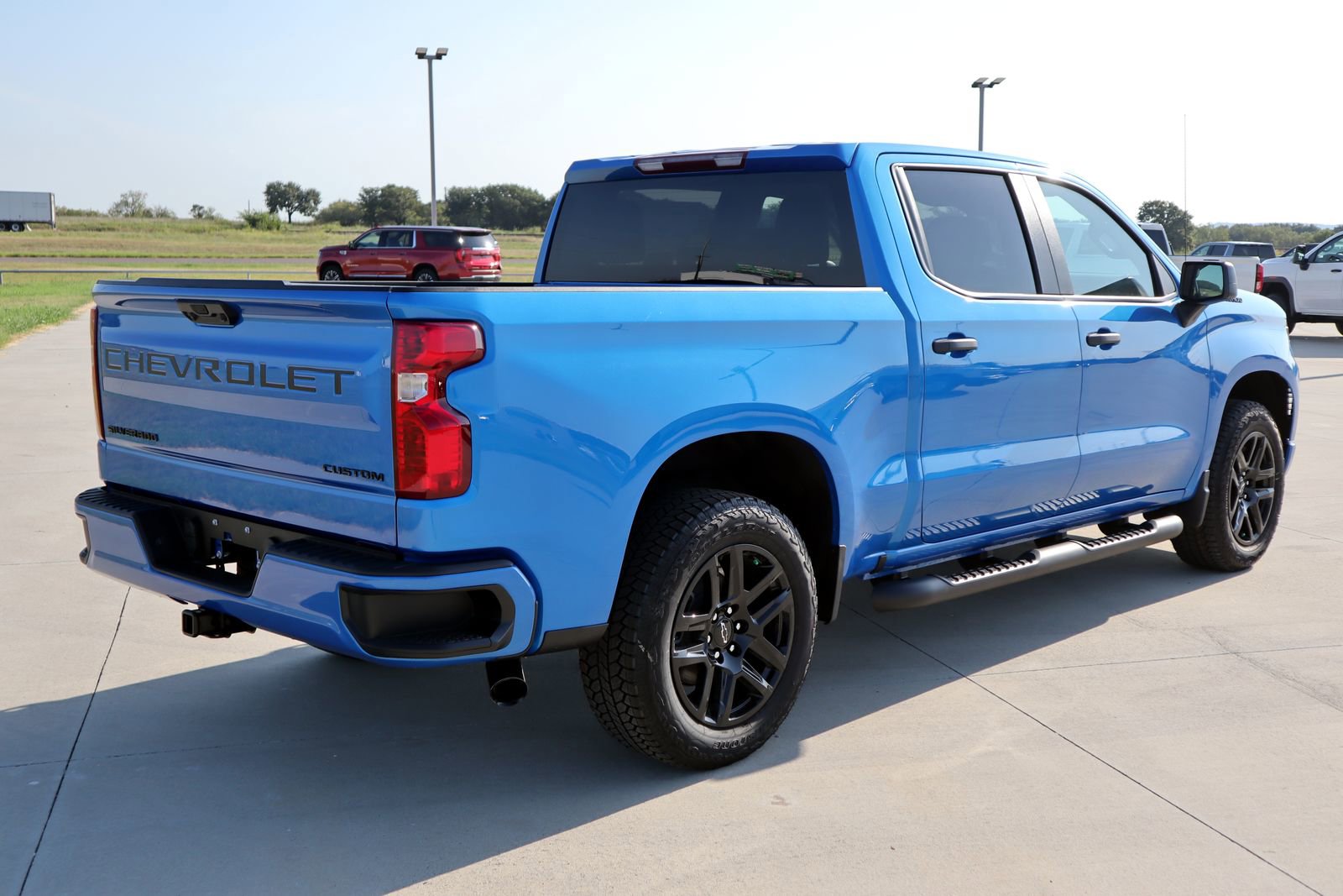 2025 Chevrolet Silverado 1500 Custom photo 4