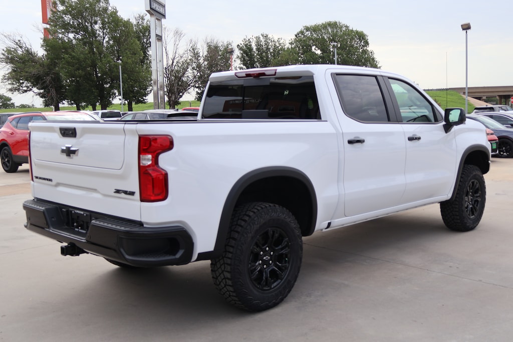 New 2026 Chevrolet Silverado 1500 ZR2 Truck