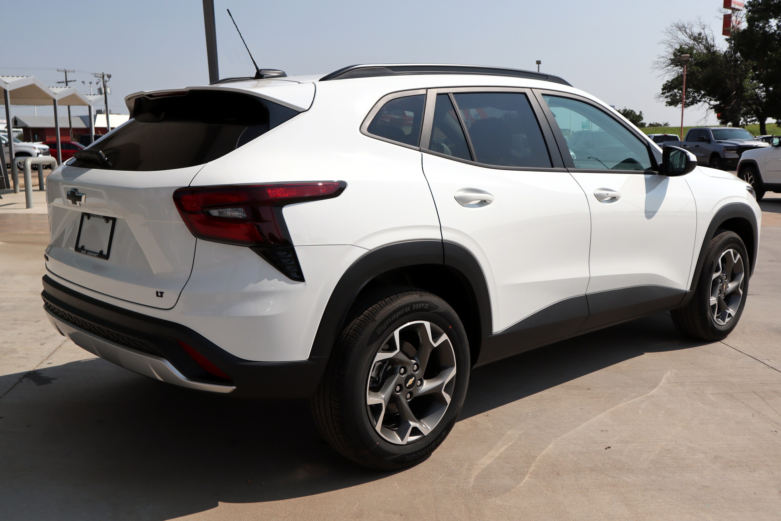 2025 Chevrolet Trax LT photo 3