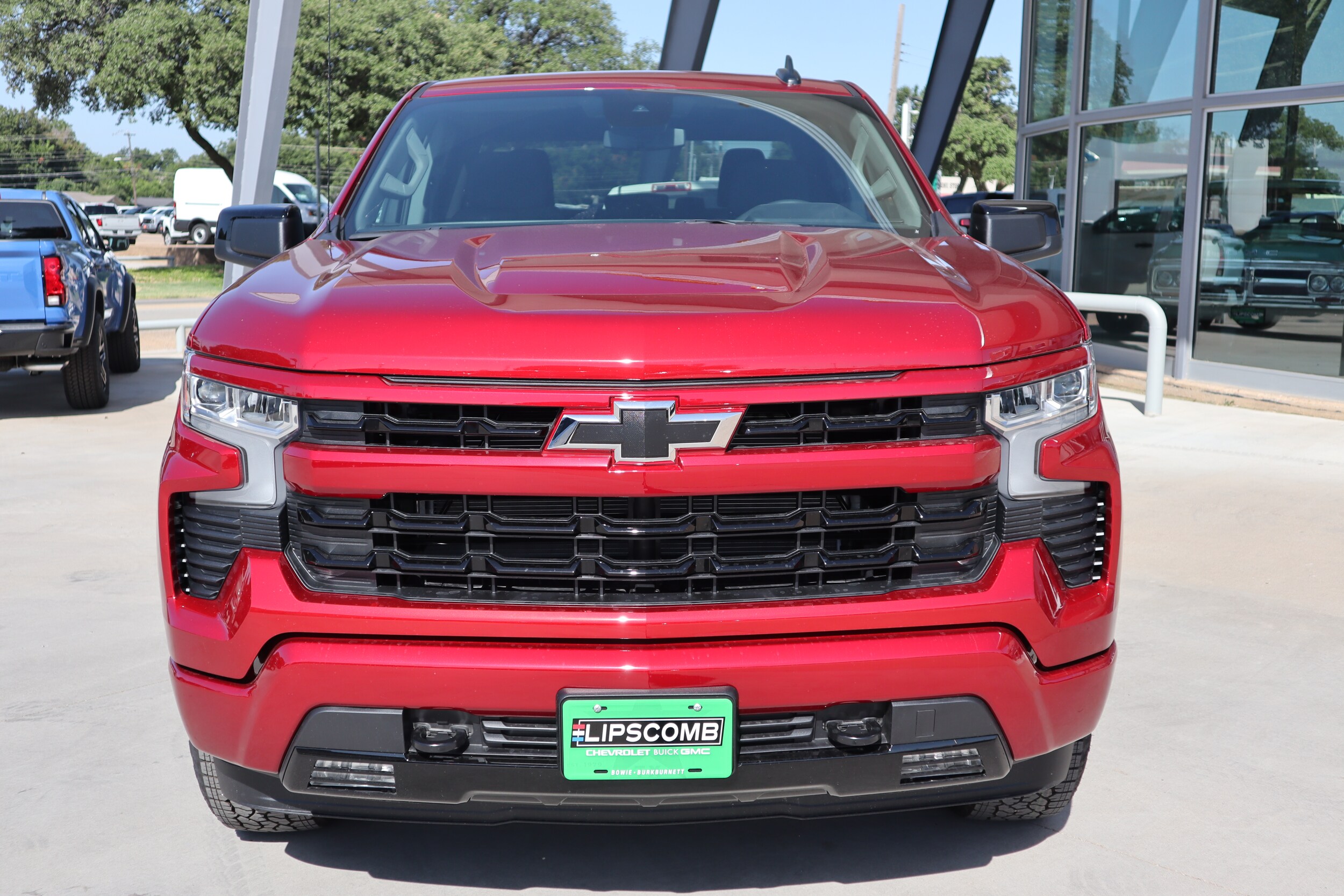 2025 Chevrolet Silverado 1500 RST photo 2