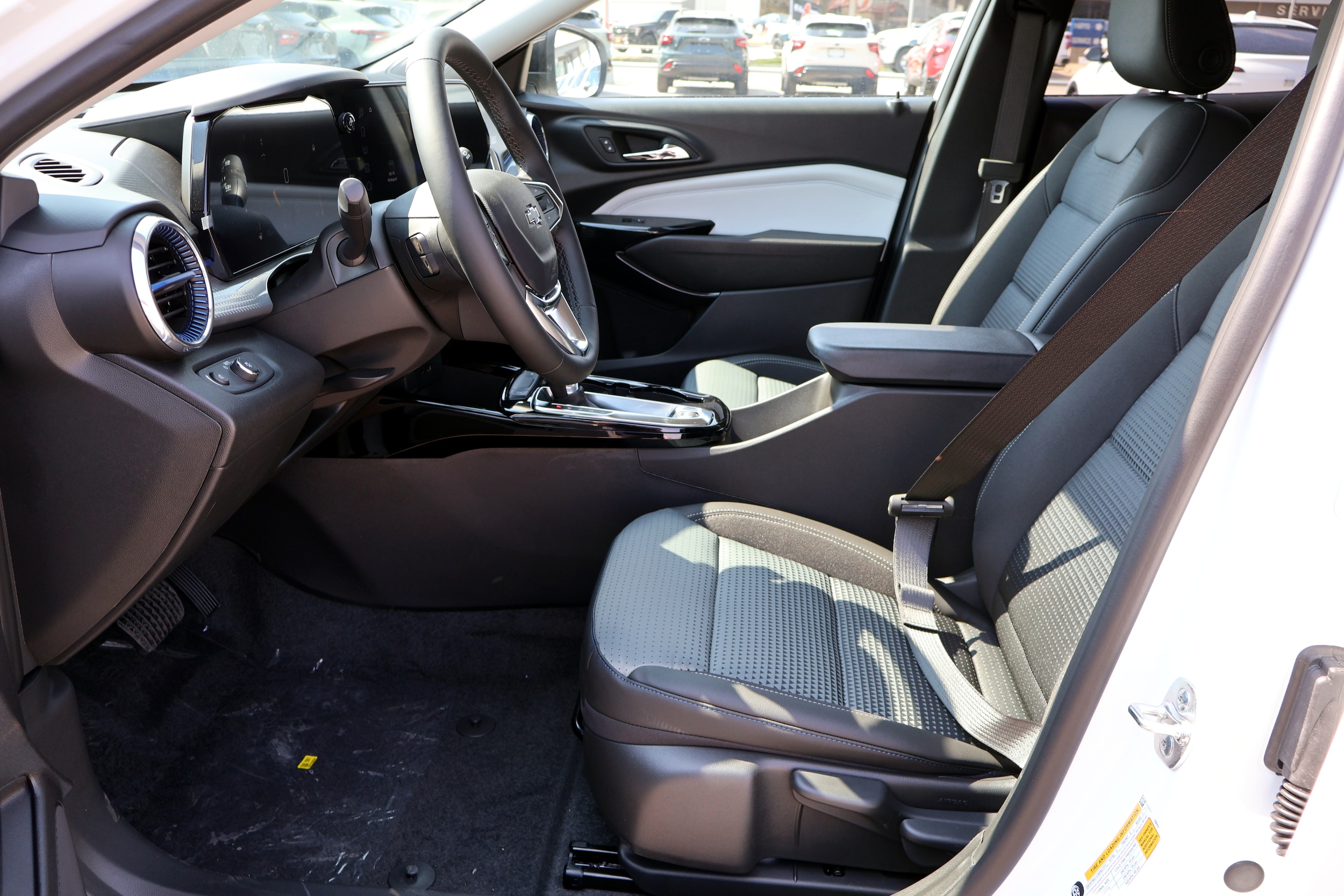 2026 Chevrolet Trax LT - Photo 10