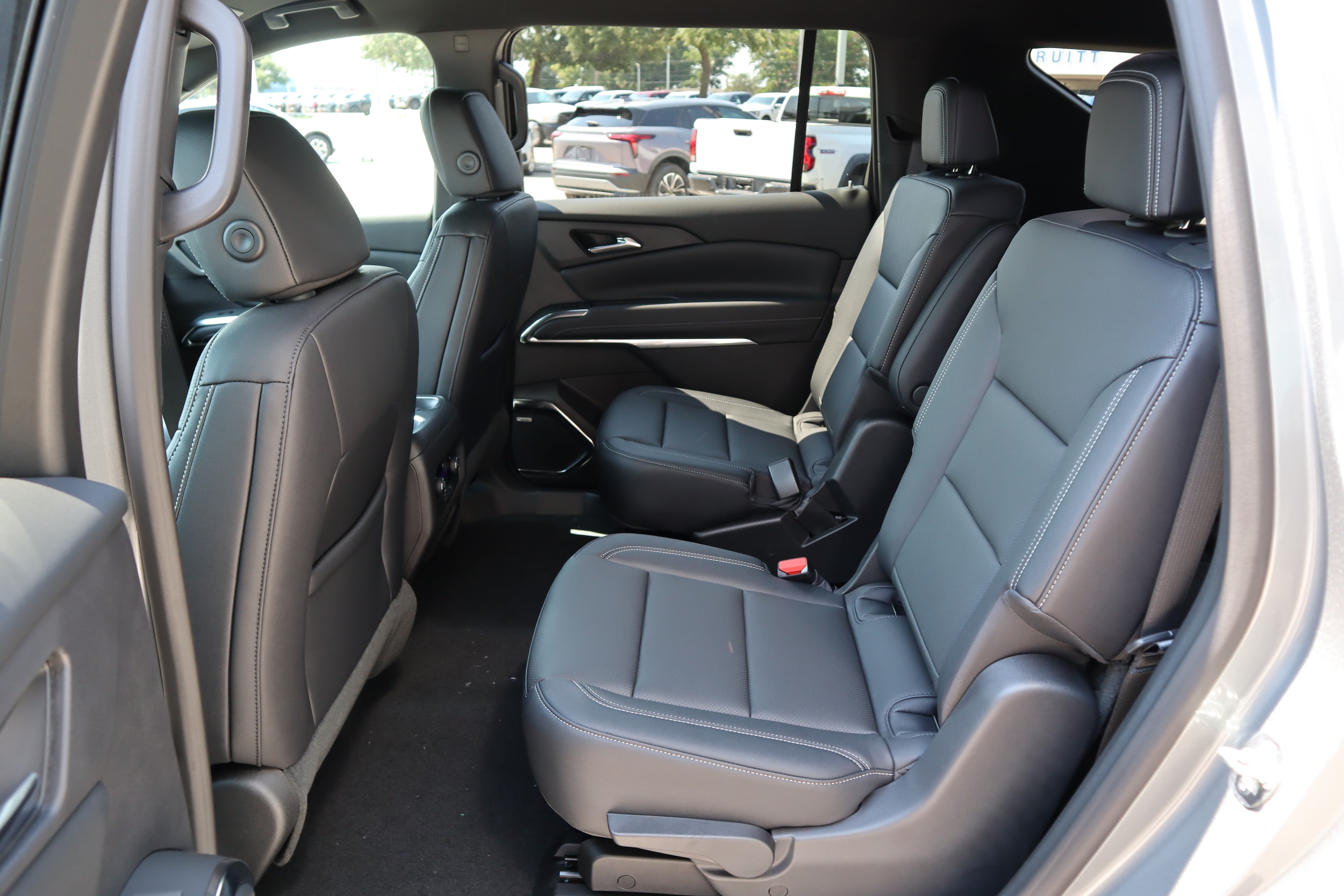 2026 Chevrolet Traverse LT - Photo 7