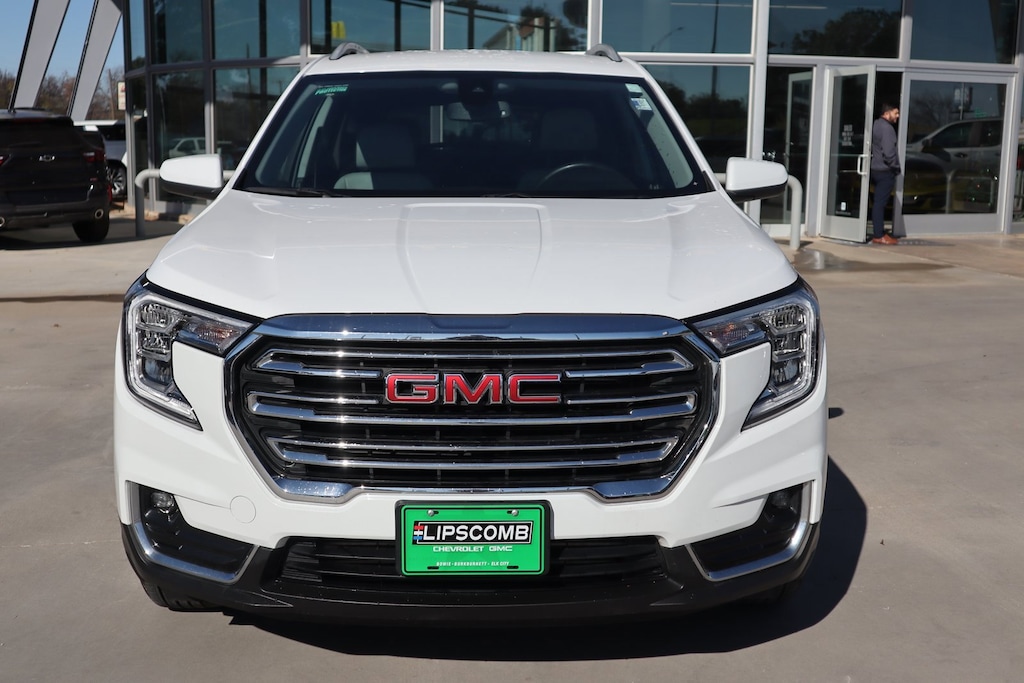 Used 2024 GMC Terrain SLT SUV