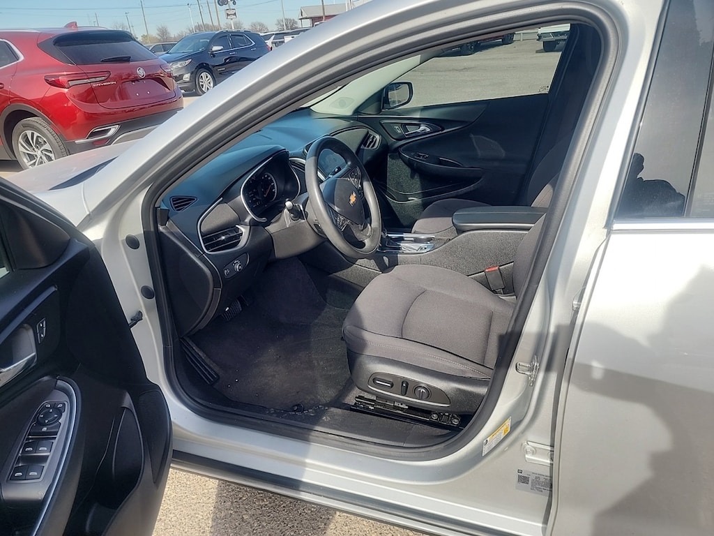 Used 2022 Chevrolet Malibu LT Sedan