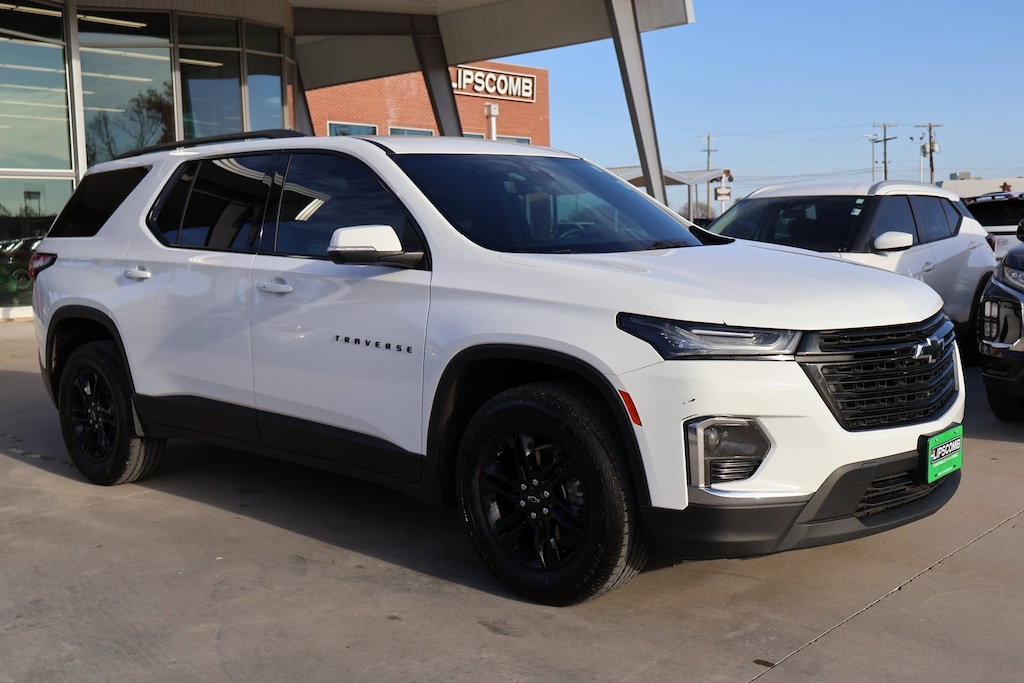 Used 2023 Chevrolet Traverse LT Cloth SUV