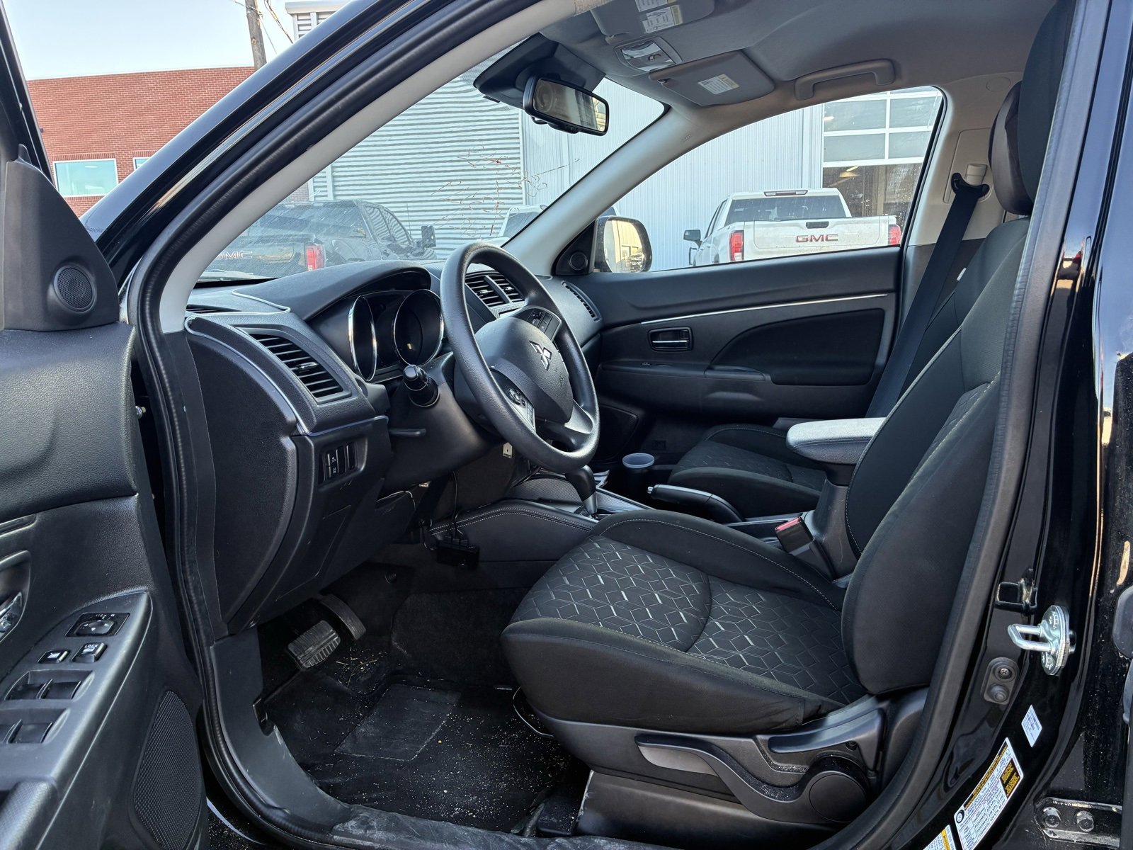 Used 2024 Mitsubishi Outlander Sport ES with VIN JA4ARUAU2RU023119 for sale in Burkburnett, TX