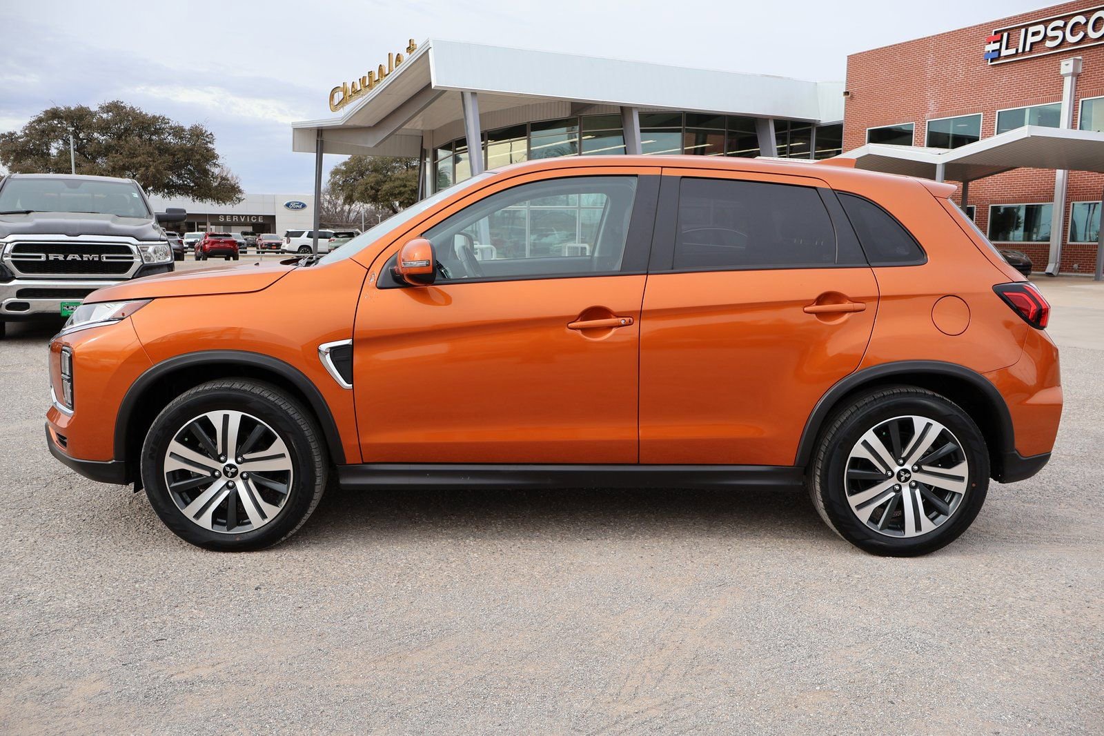 Used 2024 Mitsubishi Outlander Sport SE with VIN JA4ARUAUXRU015107 for sale in Burkburnett, TX