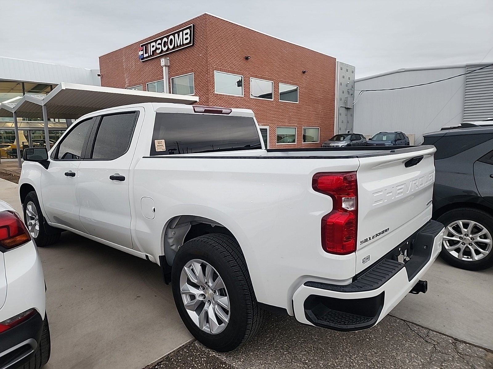 2024 Chevrolet Silverado 1500 Custom photo 3