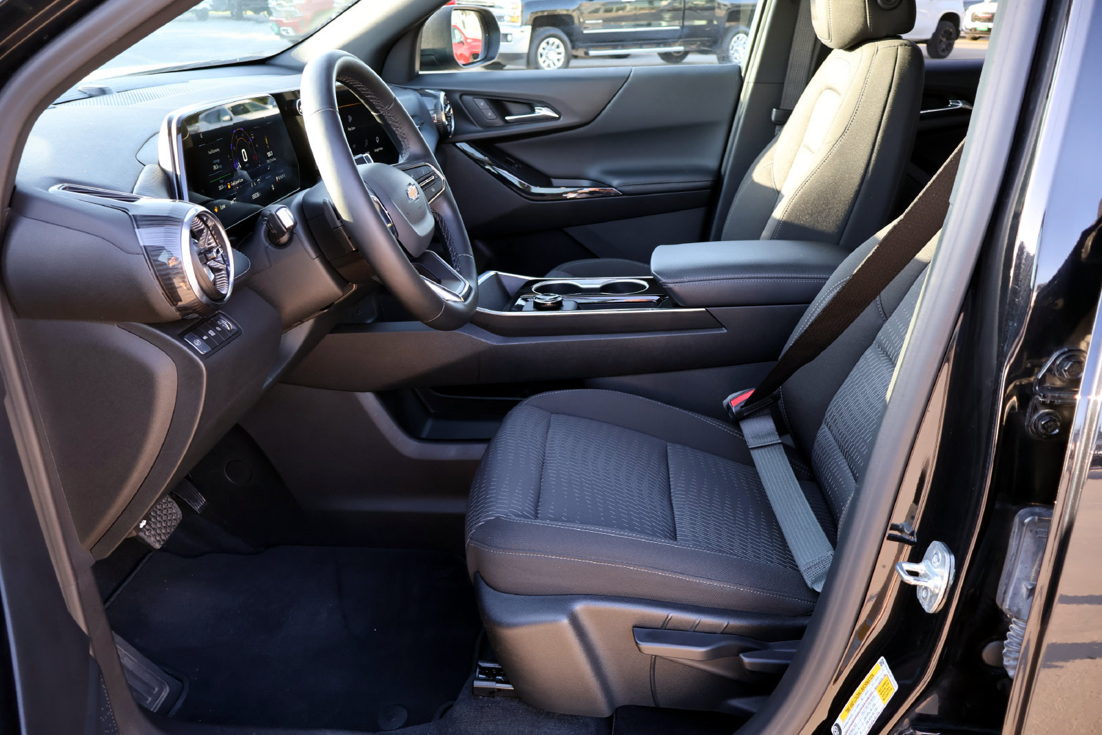 2026 Chevrolet Equinox LT - Photo 17