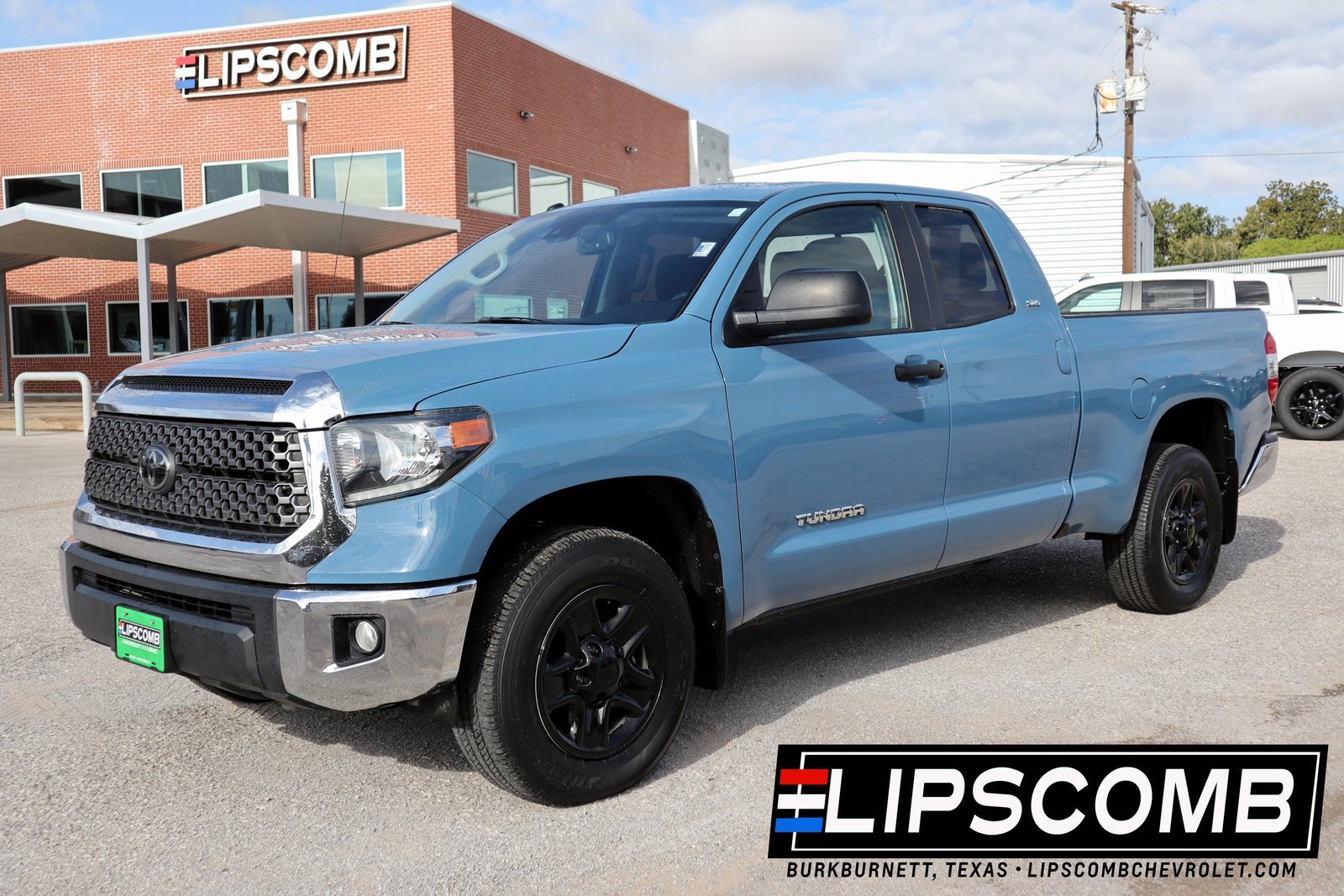 2019 Toyota Tundra SR5's photo