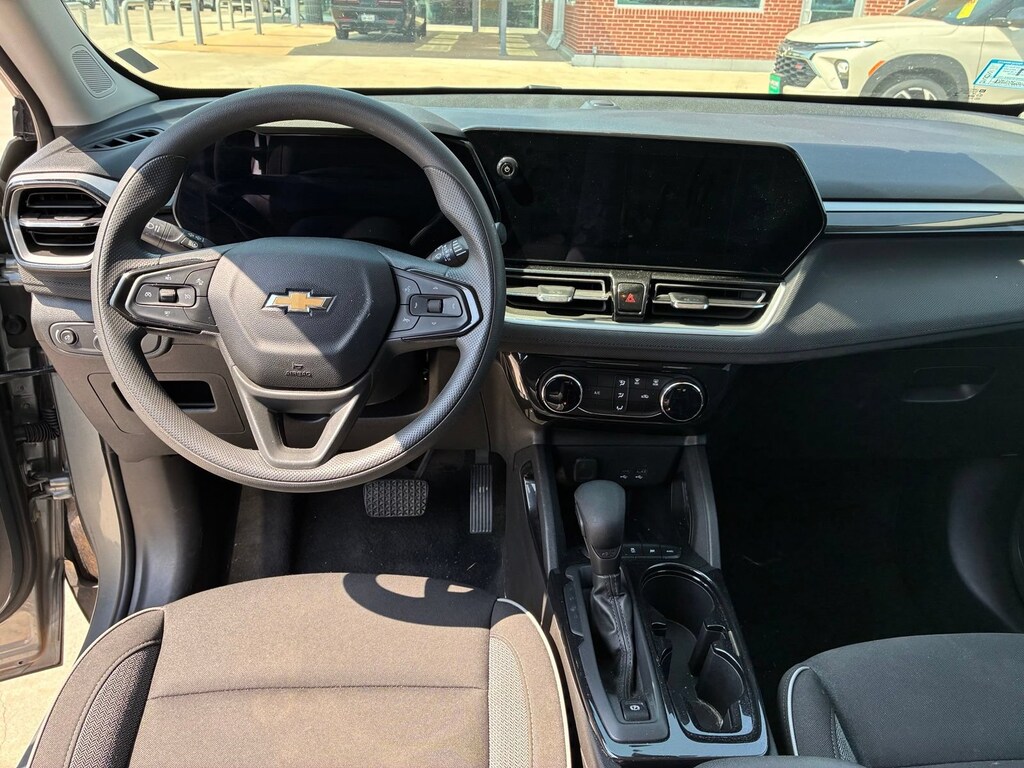 Used 2025 Chevrolet Trailblazer LT SUV