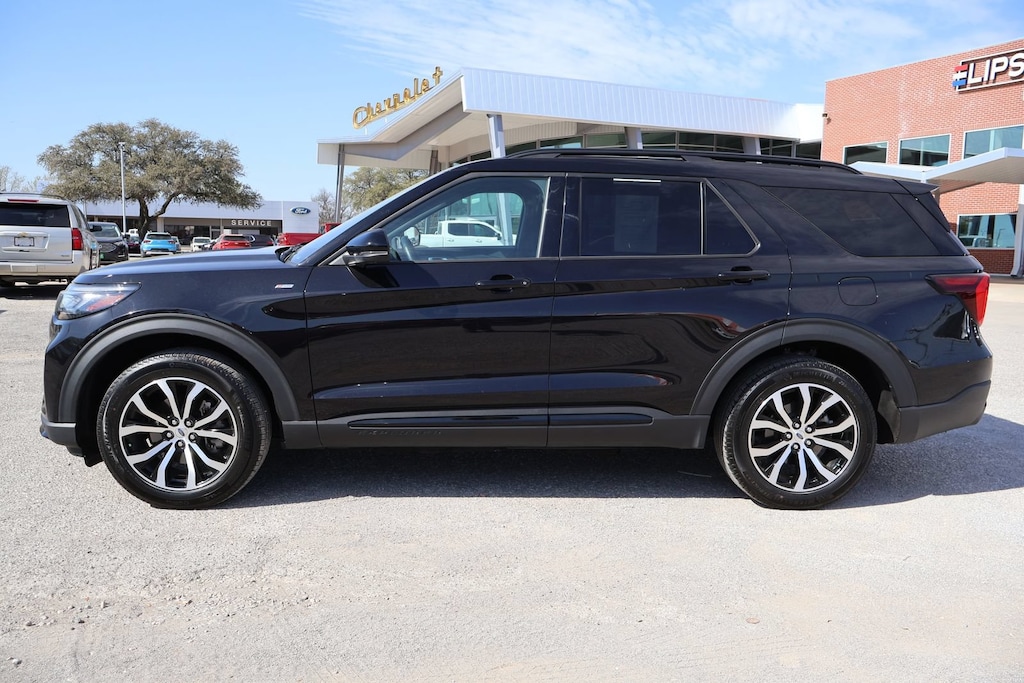 Used 2025 Ford Explorer ST-Line SUV