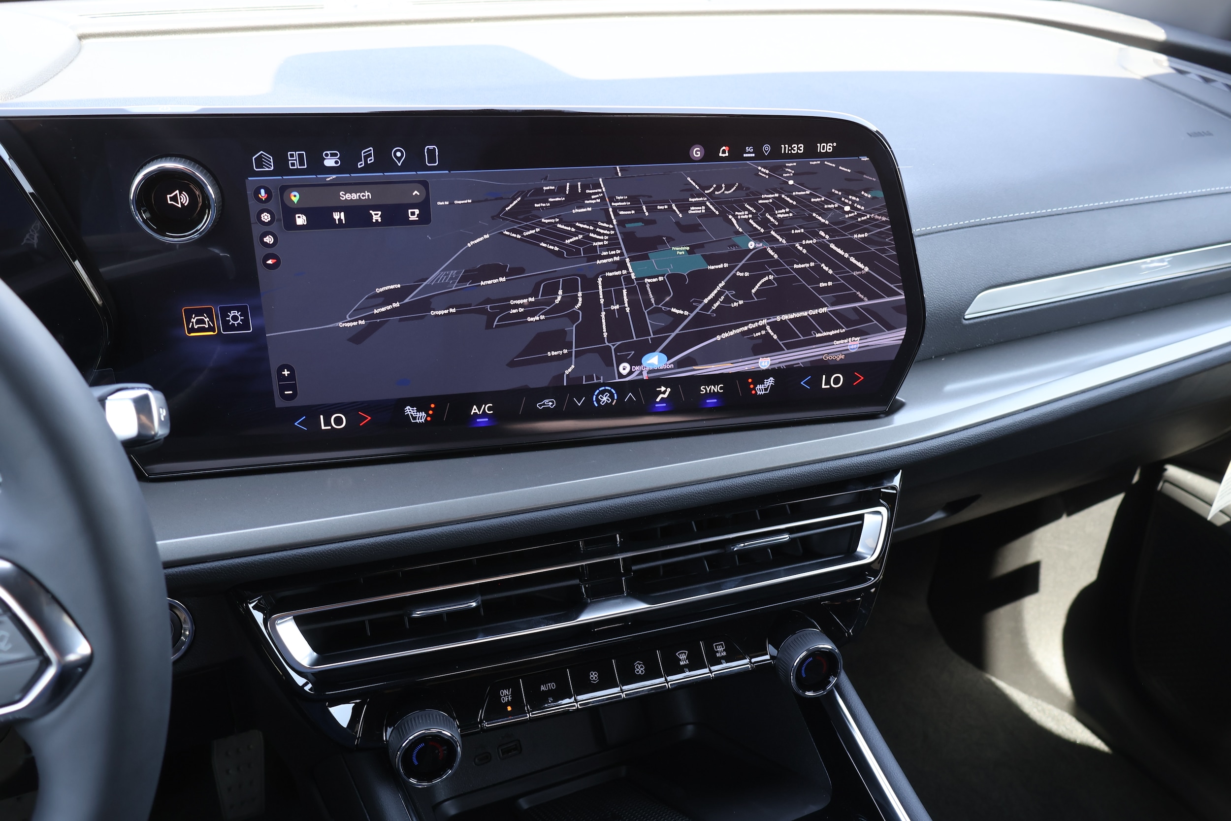 2027 Chevrolet Traverse LT - Photo 12