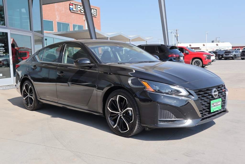 Used 2024 Nissan Altima 2.5 SR Sedan