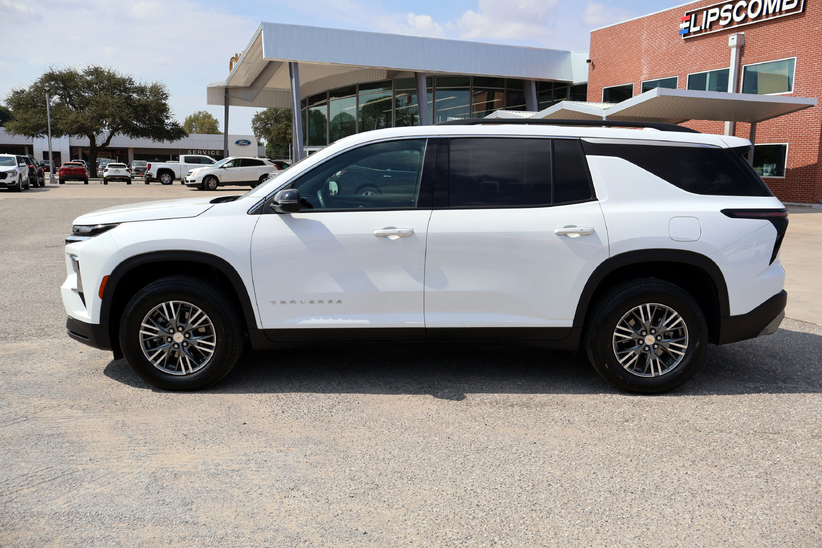 Used 2026 Chevrolet Traverse LT SUV