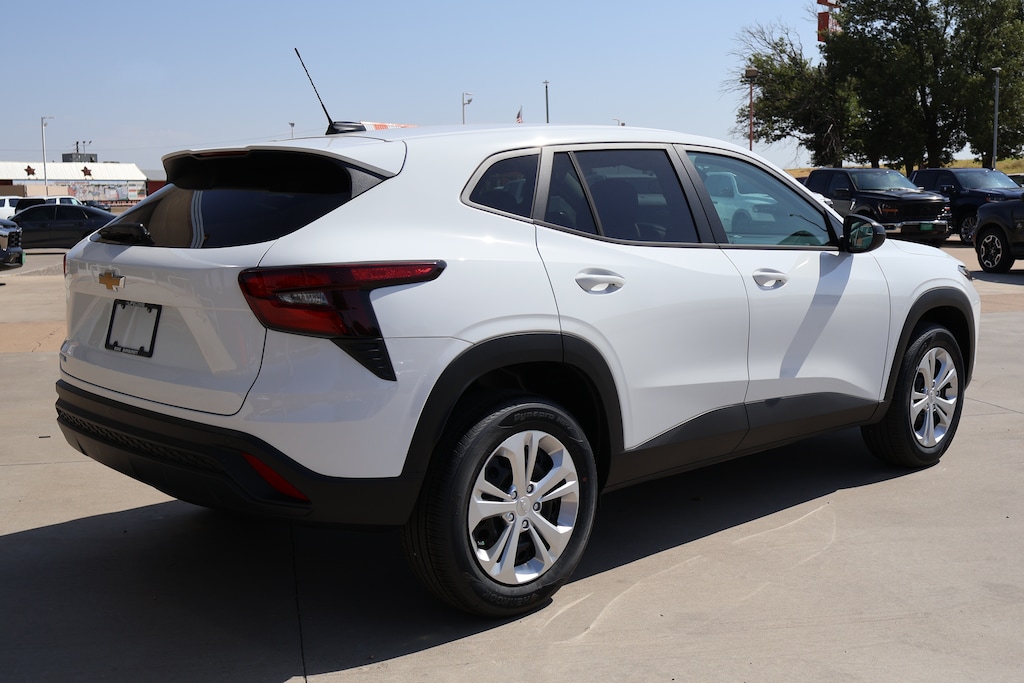 New 2026 Chevrolet Trax LS SUV