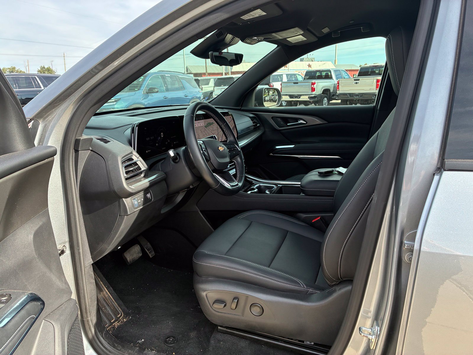 Used 2026 Chevrolet Traverse LT SUV