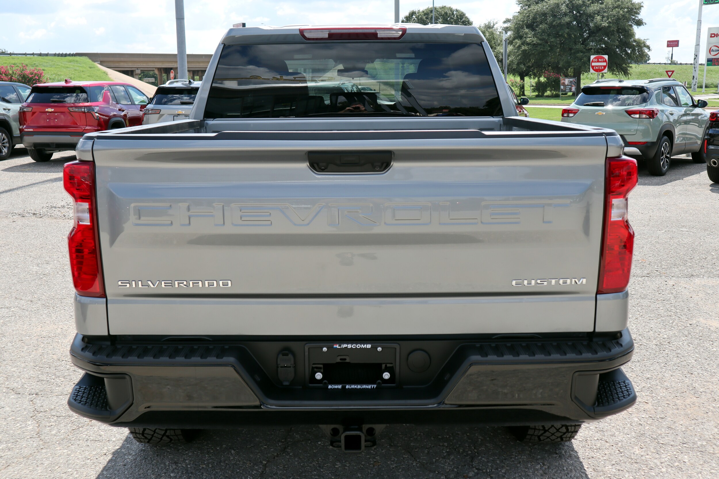 2025 Chevrolet Silverado 1500 Custom Trail Boss photo 4