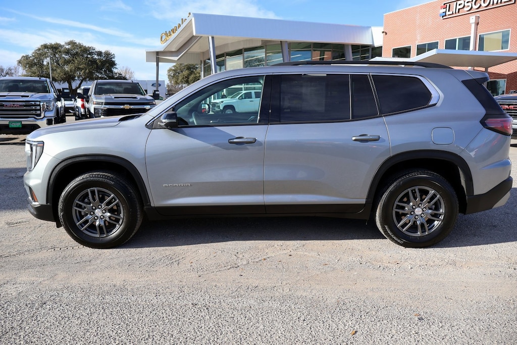 Used 2025 GMC Acadia Elevation SUV