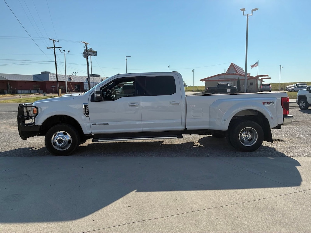 Used 2022 Ford F-350 Lariat Truck Crew Cab