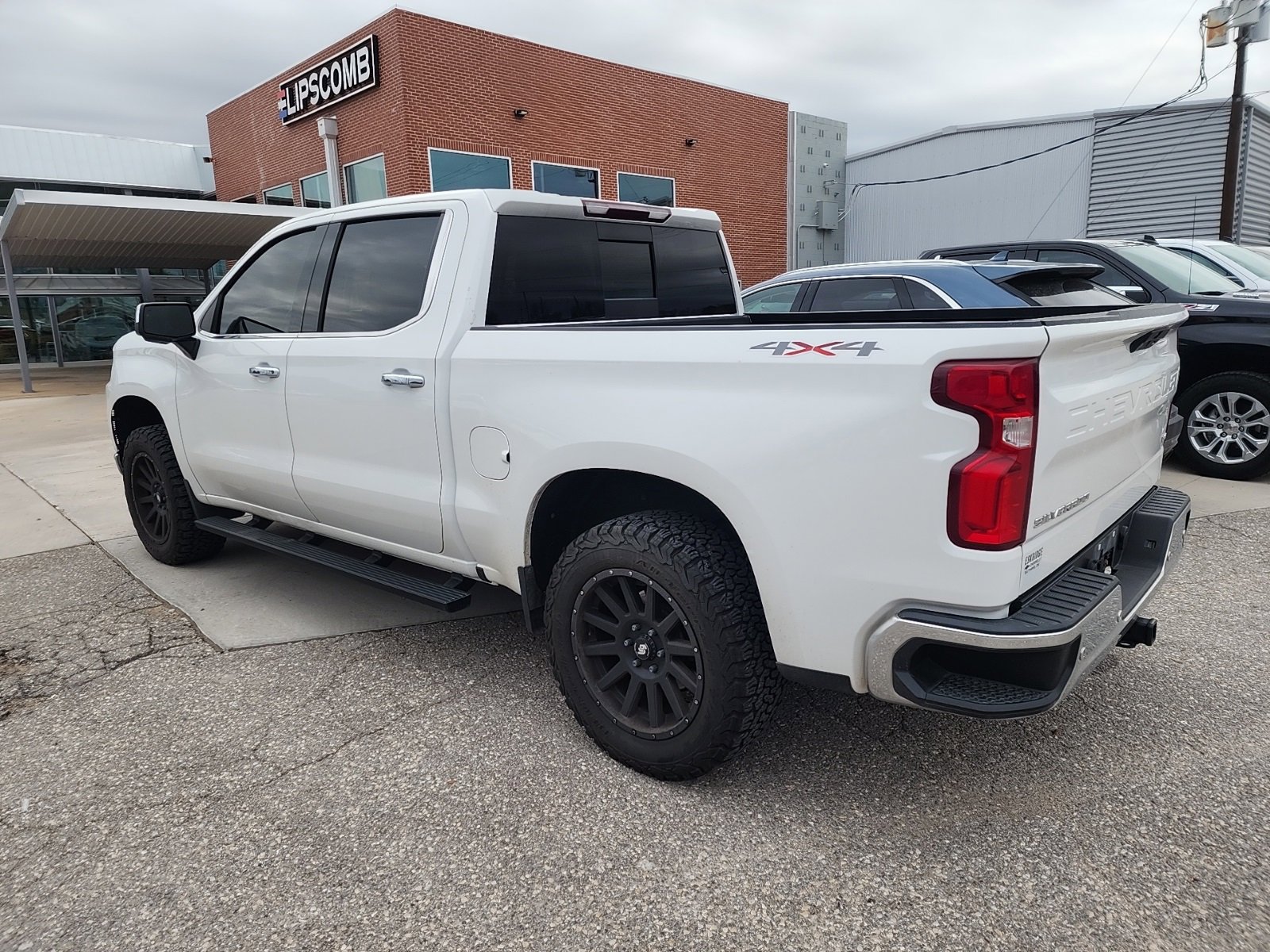 2021 Chevrolet Silverado 1500 LTZ photo 2