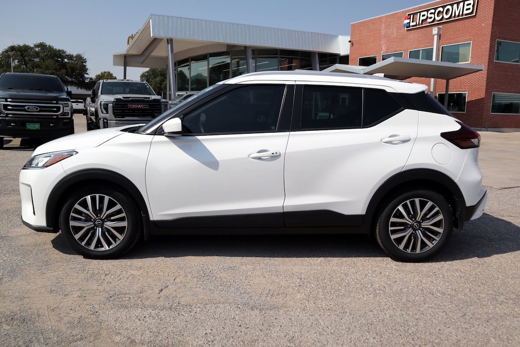 Used 2024 Nissan Kicks SV SUV