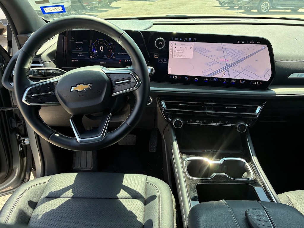 Used 2026 Chevrolet Traverse LT SUV