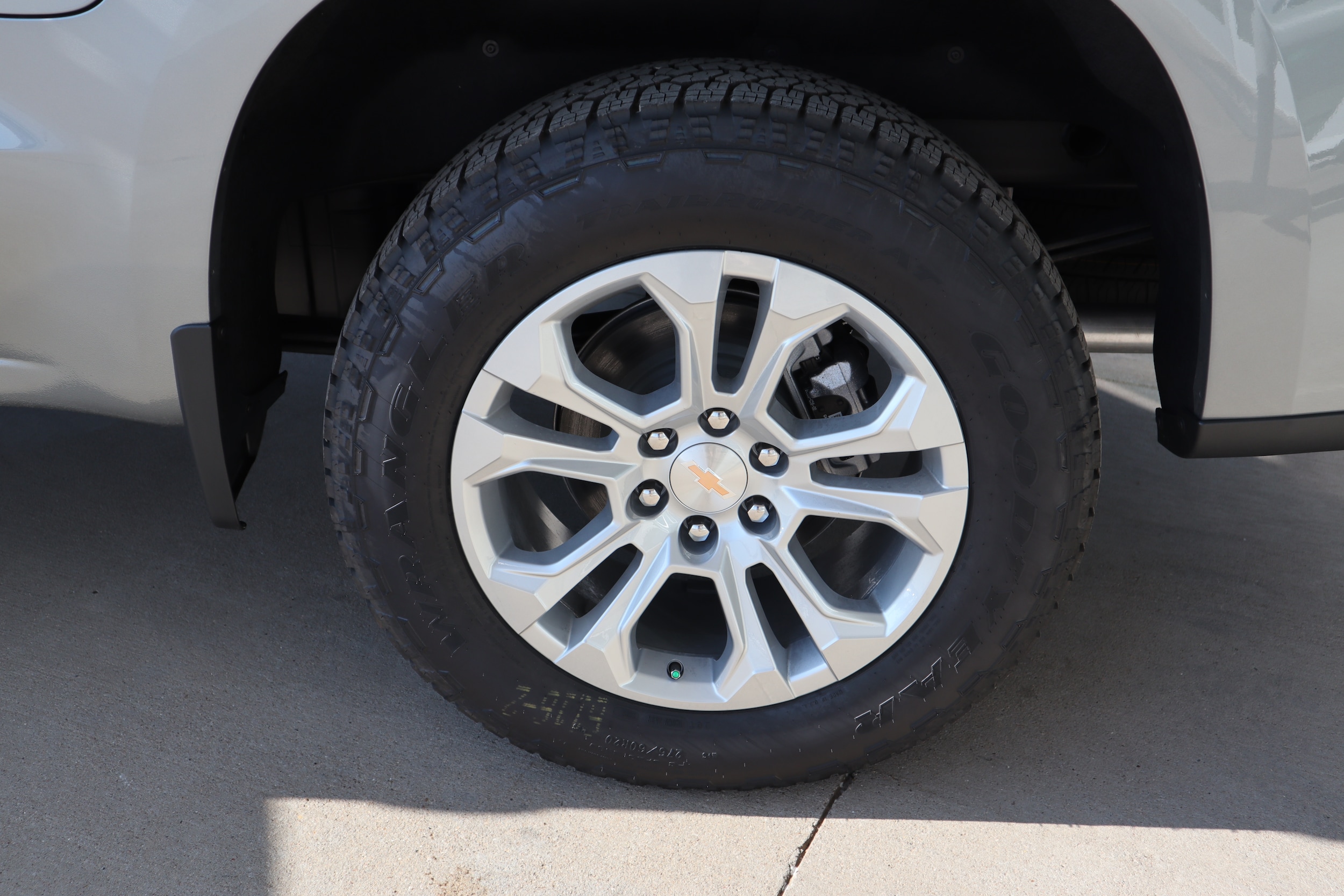 2025 Chevrolet Silverado 1500 LTZ - Photo 6