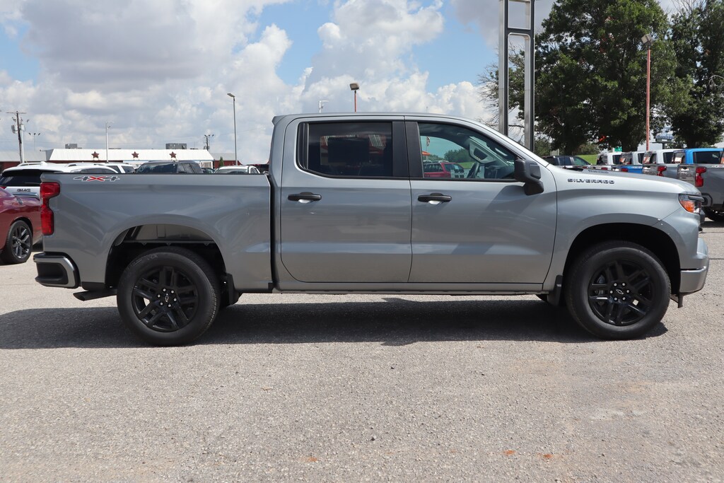 New 2025 Chevrolet Silverado 1500 Custom Truck