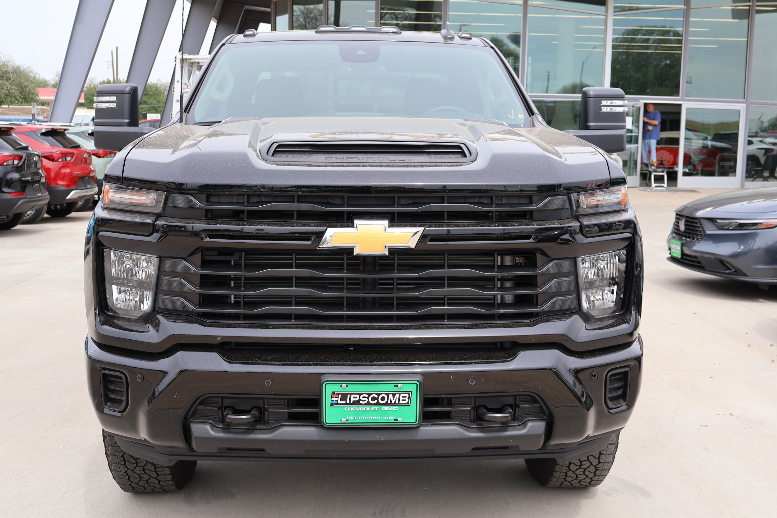 2026 Chevrolet Silverado HD Custom 4WD Crew Cab Standard Box's photo