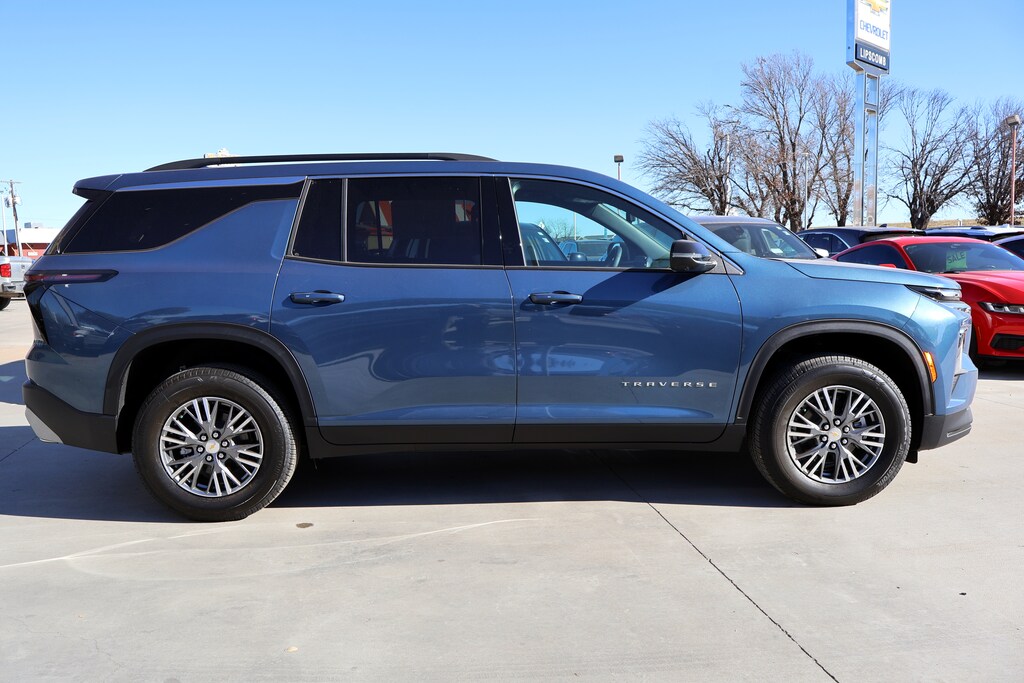 New 2026 Chevrolet Traverse LT SUV