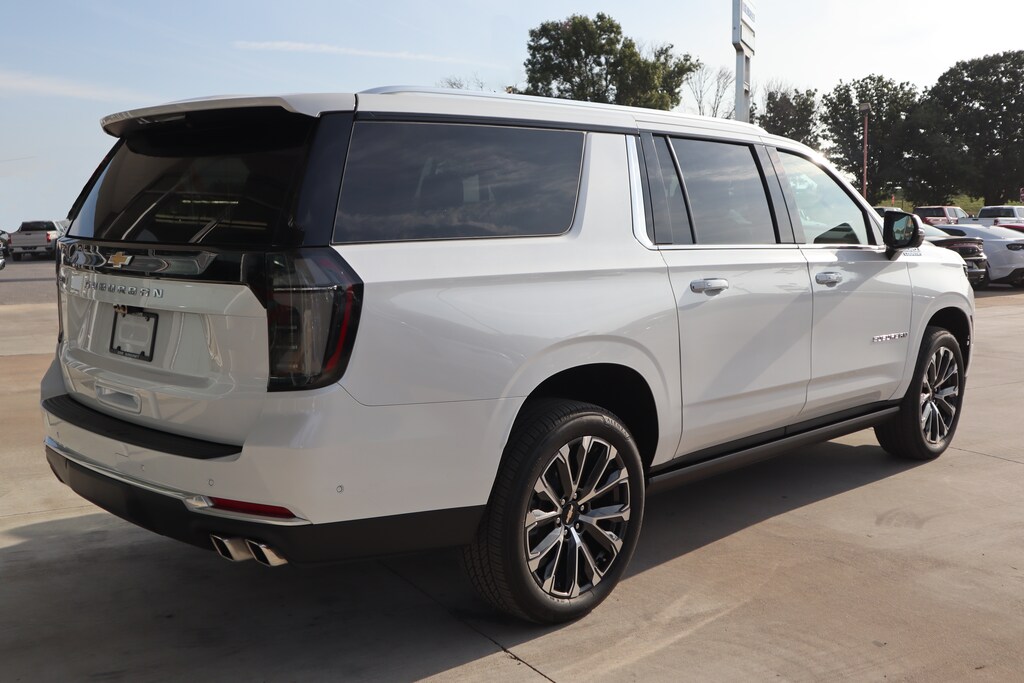 New 2025 Chevrolet Suburban High Country SUV