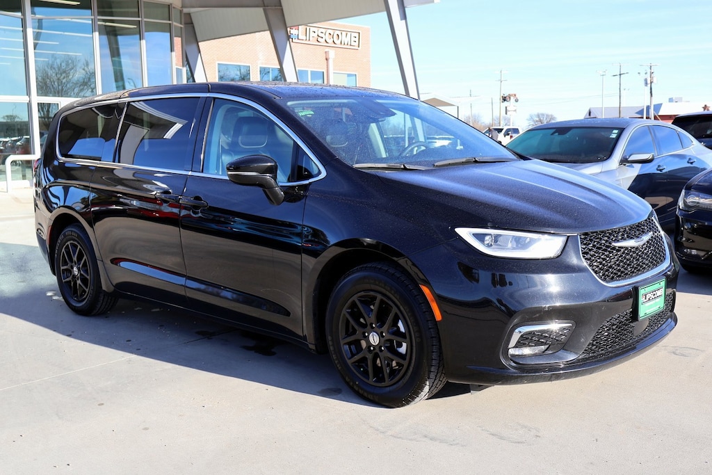 Used 2024 Chrysler Pacifica Touring L Van Passenger Van