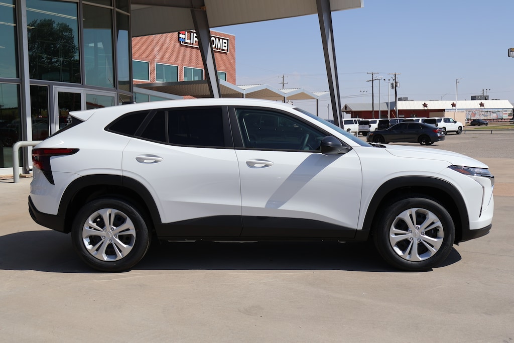 New 2026 Chevrolet Trax LS SUV