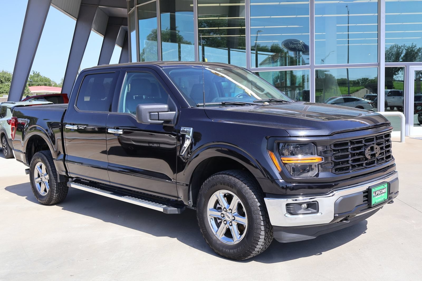 2025 Ford F-150 XLT - Photo 6